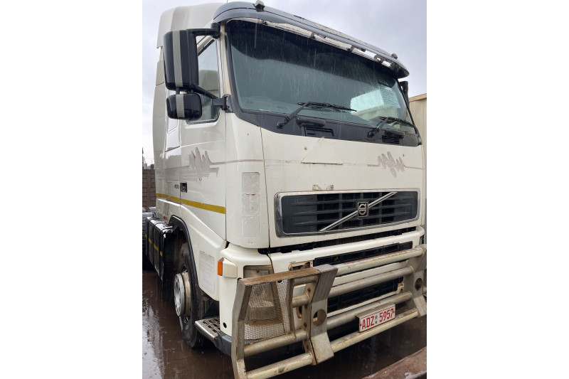 VOLVO FH13 HORSE 2006 MODEL REG NO. ADZ 5957 FLEET 262 (EX-COMPANY)