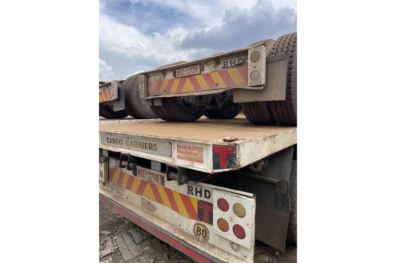 AFRIT TANDEM INTERLINK FLAT DECK TRAILER REG NO. AAZ 1740 & AAZ 1739 (EX-COMPANY)