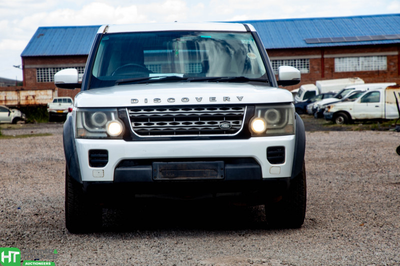 LANDROVER DISCOVERY 4 SDV6 S/WAGON 2015 MODEL REG NO. 80 CD 40 MILEAGE 164108 (EX-EMBASSY)